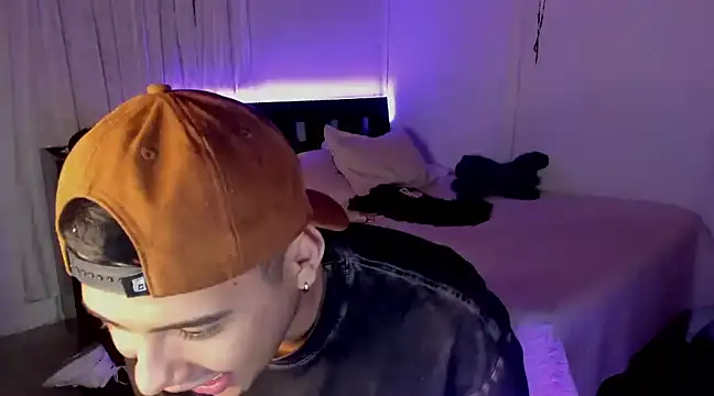 PipeRodriguez  online show from January 18, 6:42 am