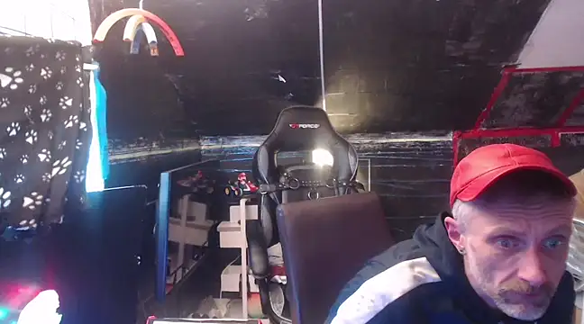 unclestefansdick online show from January 3, 9:15 am