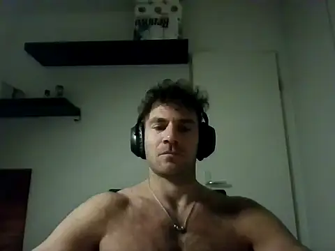 alpha-hunk online show from November 9, 4:55 pm