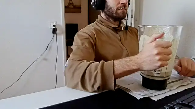 alpha-hunk online show from January 7, 11:15 am