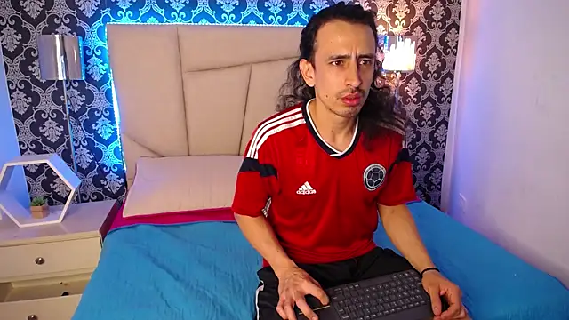 Sr Magnus  online show from March 7, 6:02 am