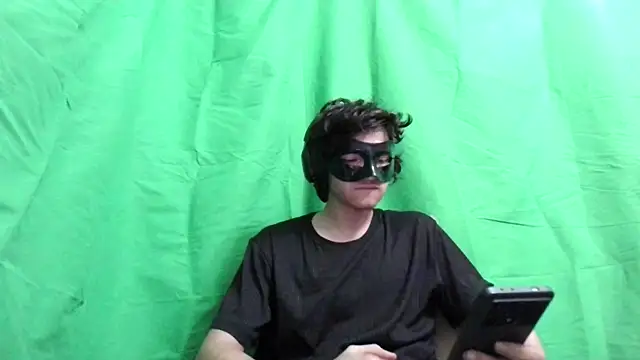 LovelyOwner com online show from January 2, 3:15 am