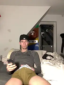 MikesWood21 online show from January 16, 1:58 am