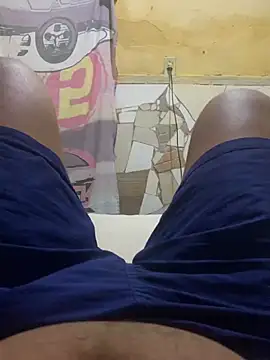 Snapshot of GordoSafadinho chatting on February 19, 11:57 pm GordoSafadinho online show from February 19, 11:57 pm