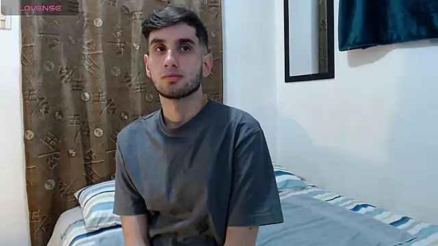 Thhiago tay online show from October 3, 11:32 pm