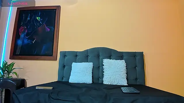 Thhiago tay online show from December 17, 8:21 pm