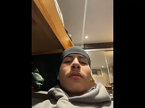 johnycash21 online show from March 13, 8:44 am