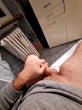 bonnic60 online show from December 17, 12:51 am