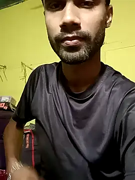 Snapshot of Skinny_Bigass_23 chatting on December 4, 4:32 am Skinny Bigass 23 online show from December 4, 4:32 am