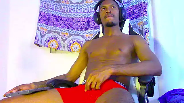 Amir mikelsen online show from September 17, 5:30 am