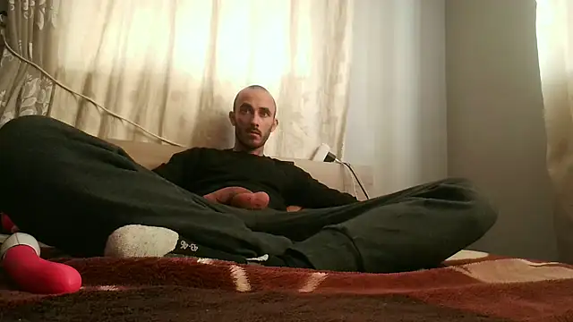 kisandgioni online show from December 13, 11:55 am