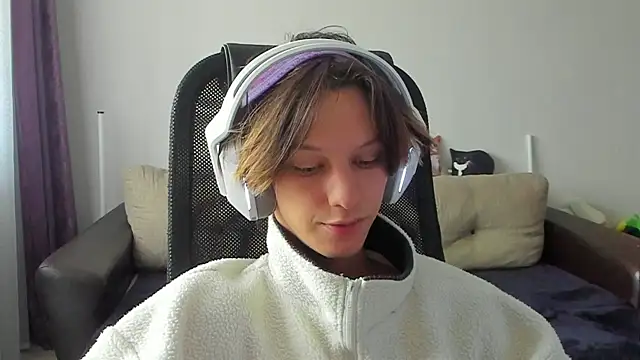 Ostin meow online show from November 6, 8:17 am