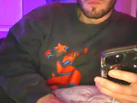 Snapshot of rickyslick123 chatting on January 13, 8:26 am rickyslick123 online show from January 13, 8:26 am