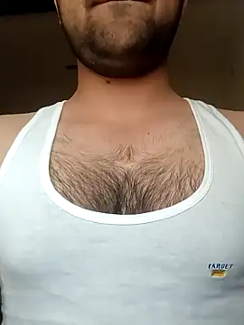 Snapshot of smartboy010101 chatting on March 6, 3:57 am smartboy010101 online show from March 6, 3:57 am