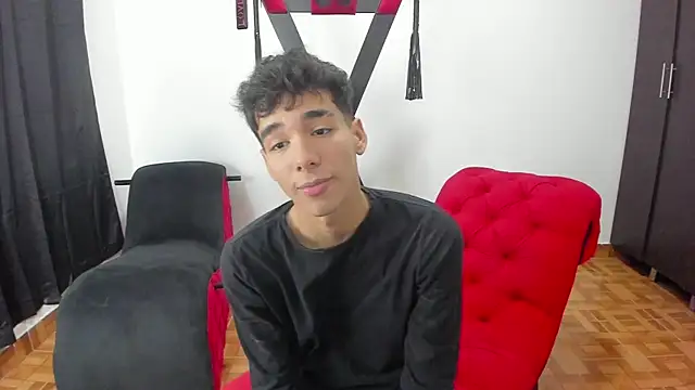 Harry LatinBoy online show from January 13, 8:15 pm