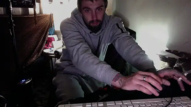 Fuckboy4public online show from December 15, 11:23 am