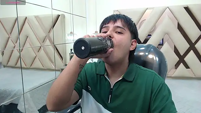 AndrewPherson online show from January 12, 1:48 pm