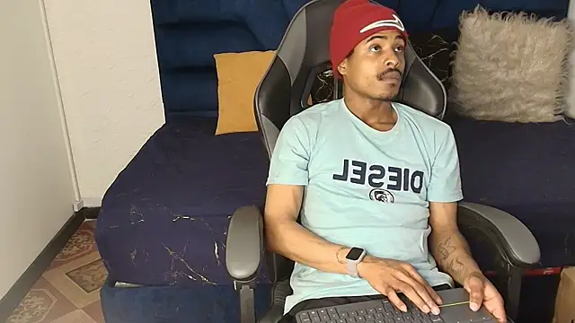 Bigote Big0357 online show from September 18, 2:46 am