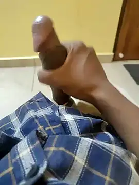 Snapshot of raamcxy chatting on February 25, 6:25 am raamcxy online show from February 25, 6:25 am