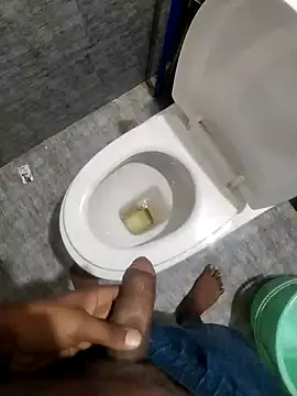 Snapshot of raamcxy chatting on December 27, 6:31 pm raamcxy online show from December 27, 6:31 pm