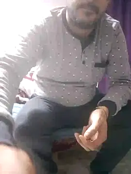 Snapshot of arabian82 chatting on December 9, 8:29 pm arabian82 online show from December 9, 8:29 pm