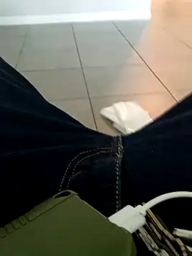 Analgapingspecialist71269 online show from January 13, 6:29 am