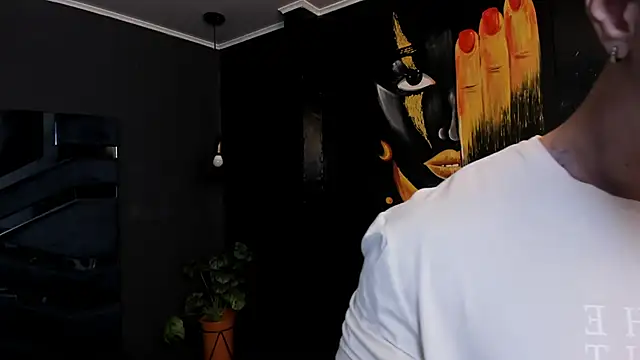 Flynn Riider online show from October 17, 5:50 pm