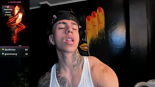 Flynn Riider online show from October 21, 5:38 pm