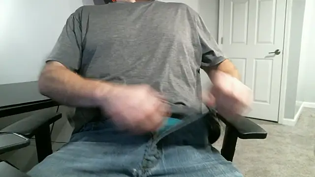 Snapshot of _magictouch_ chatting on December 14, 7:25 pm magictouch online show from December 14, 7:25 pm