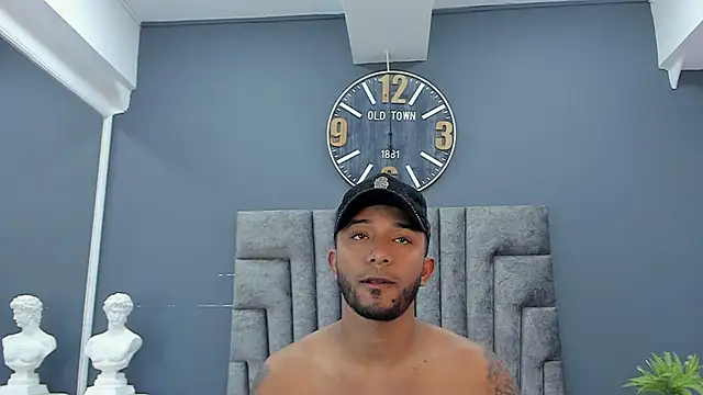 Robin Rief online show from April 19, 7:38 pm