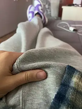 93moro online show from December 17, 12:54 pm