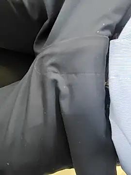 bananadick     online show from January 22, 7:46 am