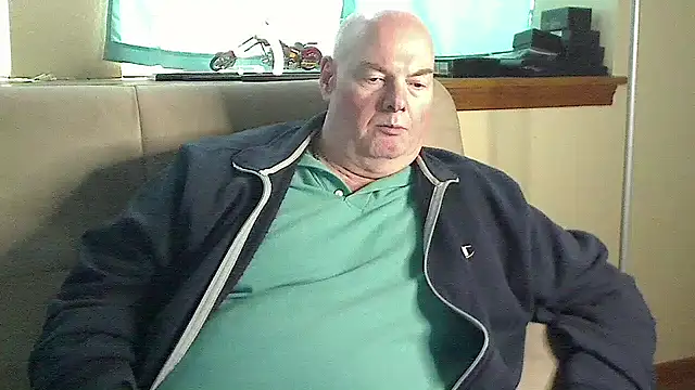 harley99574 online show from December 24, 6:39 pm