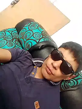 1418edwar online show from November 19, 7:58 pm