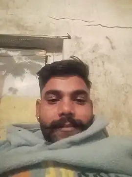 Snapshot of Solomen00 chatting on December 21, 3:42 pm Solomen00 online show from December 21, 3:42 pm