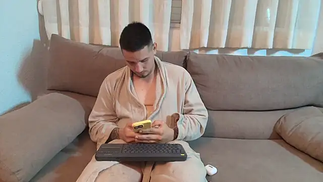 Geishastudios online show from December 17, 8:54 am