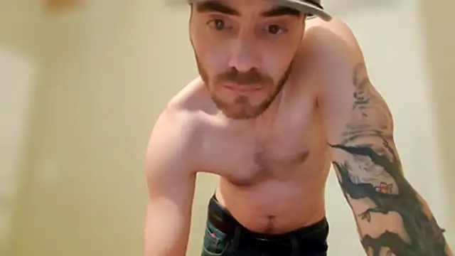 Huntzg23 online show from January 8, 7:57 am