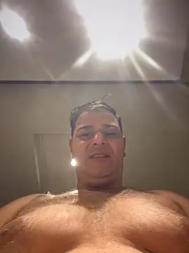 Snapshot of SecretlyDD chatting on February 23, 12:32 pm SecretlyDD online show from February 23, 12:32 pm