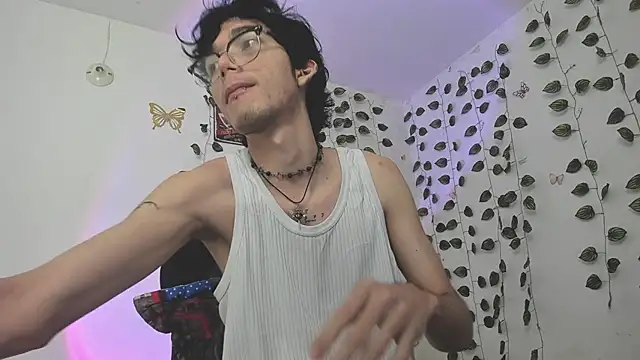 skinny dann online show from February 15, 1:11 am