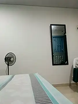 bisexual0007 online show from January 6, 3:54 am