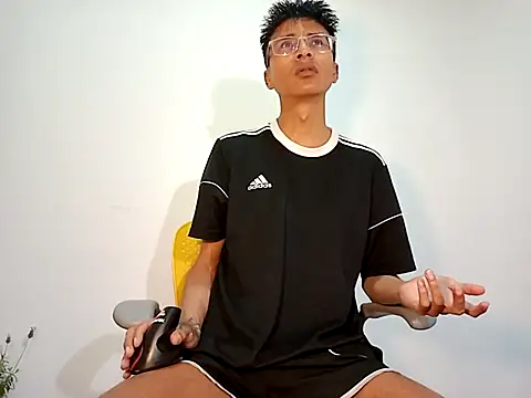 codysmith online show from March 21, 2:07 pm