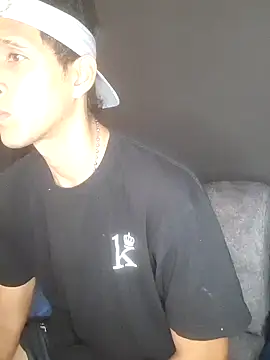 judesmith95 online show from March 14, 3:58 pm