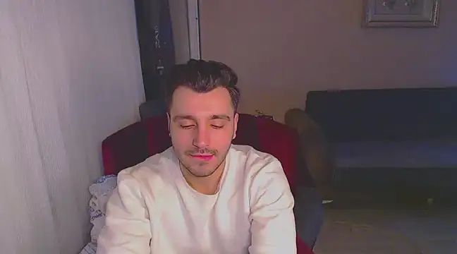 Snapshot of handsomeee04 chatting on February 28, 3:48 am handsomeee04 online show from February 28, 3:48 am