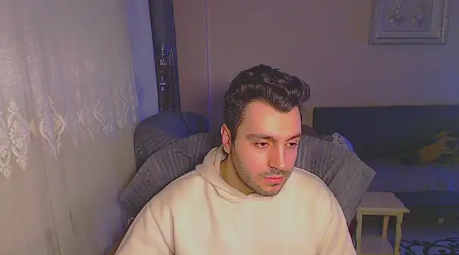 Snapshot of handsomeee04 chatting on February 14, 10:04 pm handsomeee04 online show from February 14, 10:04 pm