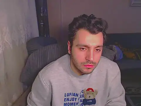 Snapshot of handsomeee04 chatting on February 23, 9:47 pm handsomeee04 online show from February 23, 9:47 pm