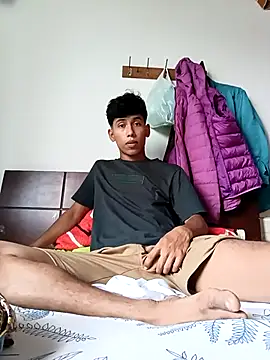 Andres123cv online show from November 23, 4:51 pm