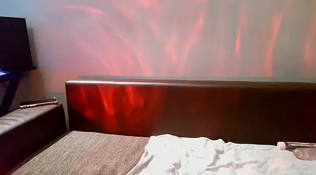 DiamondZar77038 online show from March 4, 6:29 pm