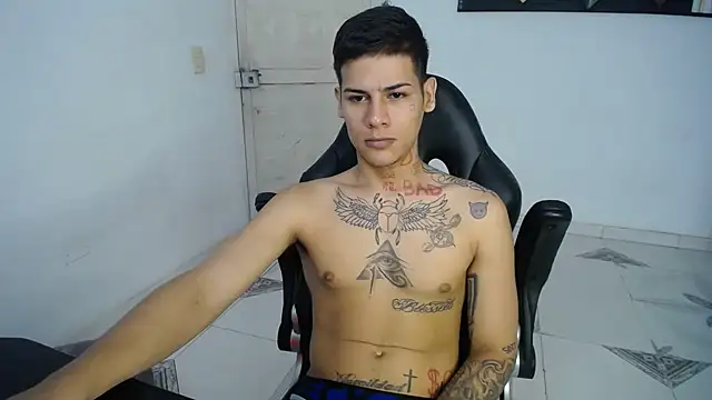 Clyde019 online show from February 21, 2:59 pm