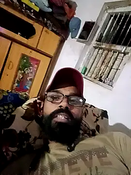 Snapshot of mojmasti143 chatting on October 11, 2:43 pm mojmasti143 online show from October 11, 2:43 pm