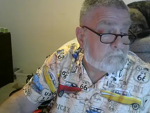 viejo oso online show from October 12, 4:56 pm